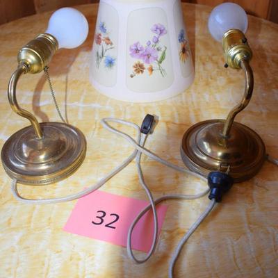 Two Vintage brass wall sconce lamps
