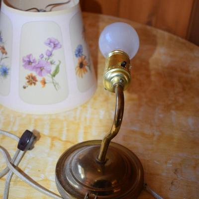 Two Vintage brass wall sconce lamps