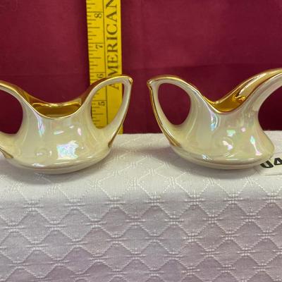 Creamer/sugar/pearl/ China/Aladdin style/sweep handles