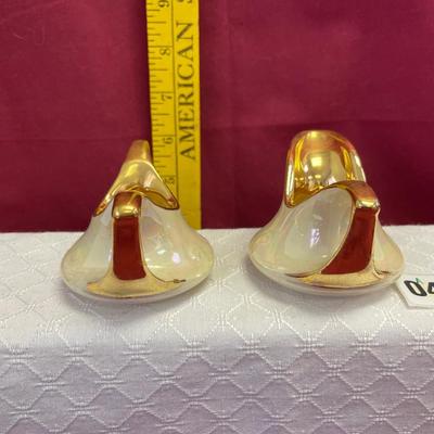 Creamer/sugar/pearl/ China/Aladdin style/sweep handles