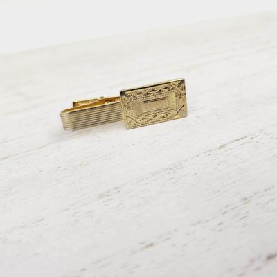 VINTAGE SARAH COVENTRY TIE CLIP
