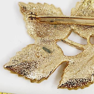 VINTAGE DFA GOLD TONED LEAF BROOCH