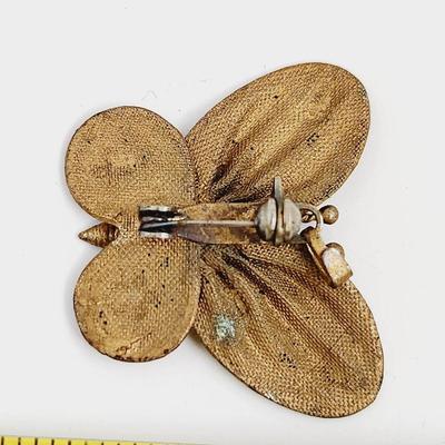 VINTAGE GOLD TONED MESH BUTTERFLY BROOCH