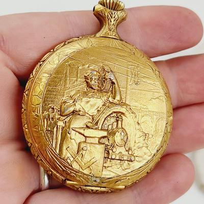 SETH THOMAS GOLD TONED COLLECTIBLE POCKET WATCH