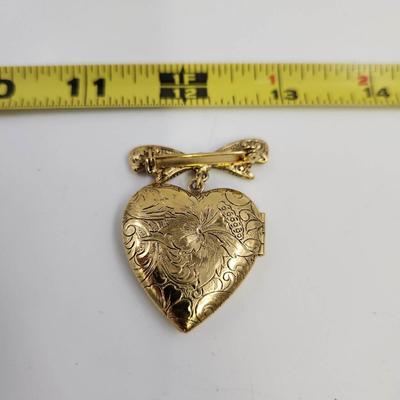 VINTAGE HEART LOCKET GOLD TONED BROOCH