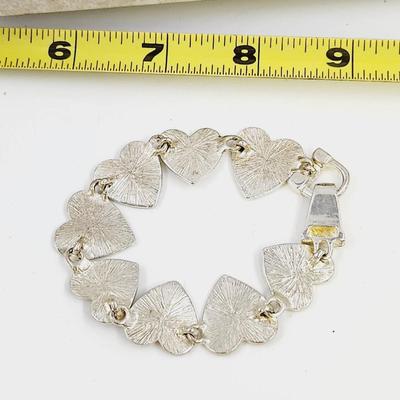 BEAUTIFUL HEART LINKED SILVER TONED HINDGED CLOSURE BRACELET