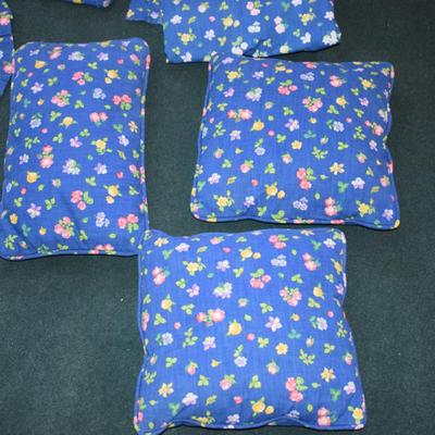 Hand made throw pillows