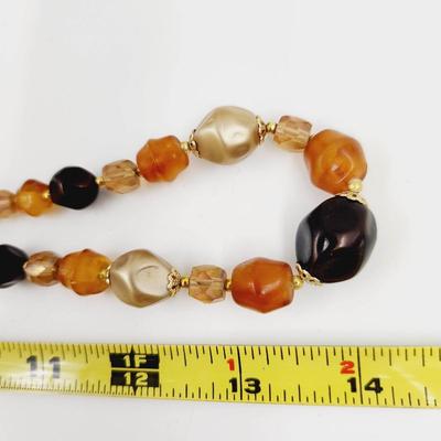 VINTAGE TRI COLORED BEADED NECKLACE