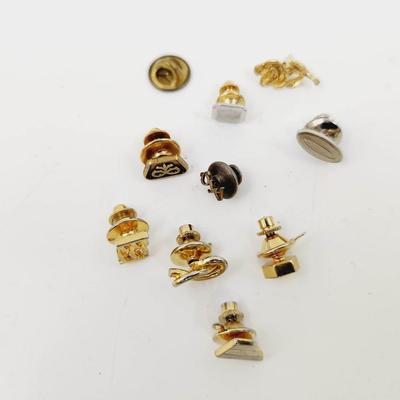 VINTAGE GOLD TONED PIN BUNDLE