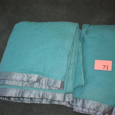 2 Blue Full size blankets