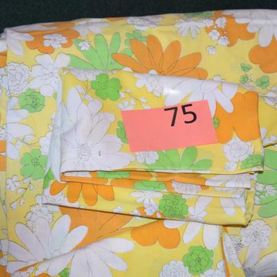 Funky 70s print sheet set