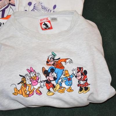 Lot of T-shirts & Disney Sweatshirt