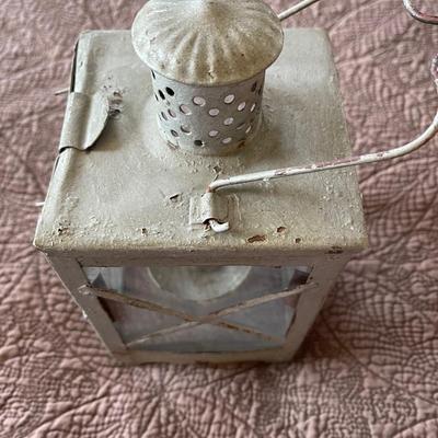 Candle lantern