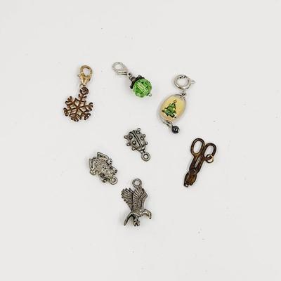 7 PC MULTI STYLE CHARMS