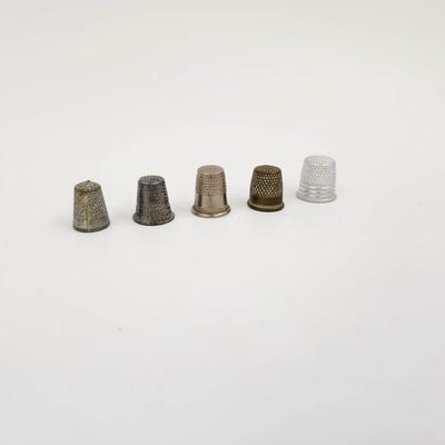 VINTAGE CHILD SIZE BUNDLE OF THIMBLES 5 PC