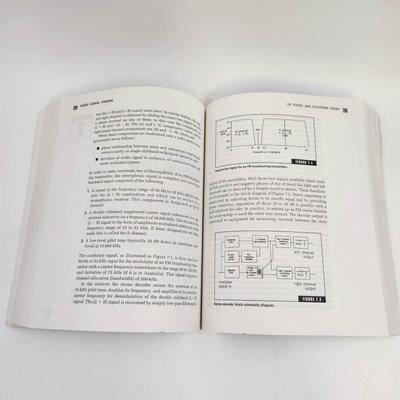 RADIO SIGNAL FINDING PAPERBACK