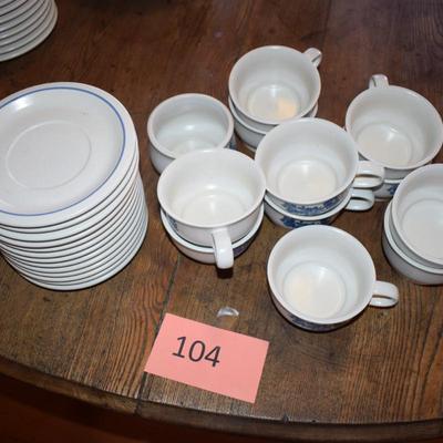 Pfaltzgraff Yorktown Cups and saucers