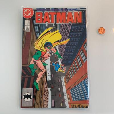 #4 DC Batman Comic #424