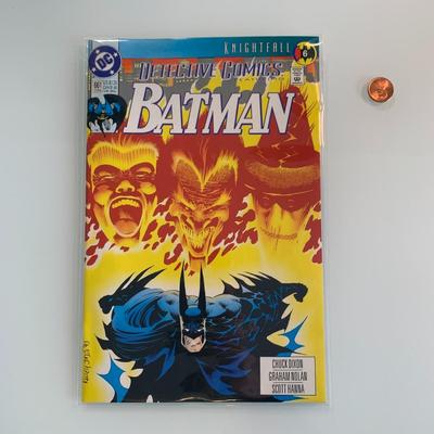 #377 DC Batman Comic #661