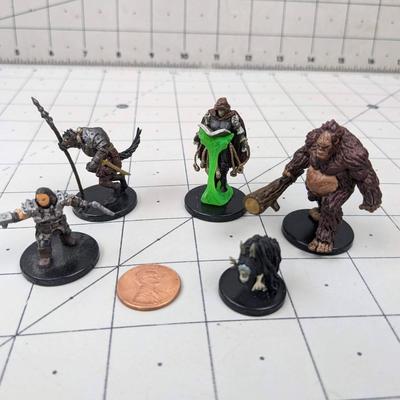 #540 DND Dungeons Deep:  Dwarf Sundering Axe, Gnoll Warrior, Cruel Conjurer, Nuglum Gremlin and Sasquatch