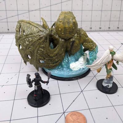 #542 DND Figure Set DF: Star-Spawn of Cthulhu, Thrune Enforcer, Celestial Trumpeter