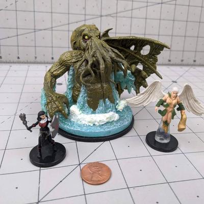 #542 DND Figure Set DF: Star-Spawn of Cthulhu, Thrune Enforcer, Celestial Trumpeter