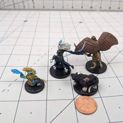 #547 DND Reign of Winter Figures