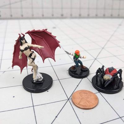 #549 DND Heroes & Monsters Figures