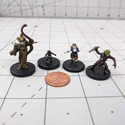 #582 DND Figures: Pugwampi Gremlin, Female Bard, Goblin Cutter and Cazi Alphelandra