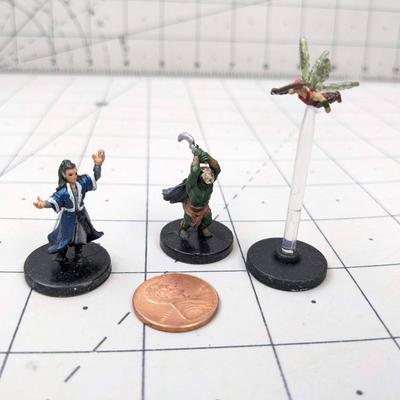 #585 DND Figures: Halfling Enchanter, Goblin Skullcleaver and Sprite