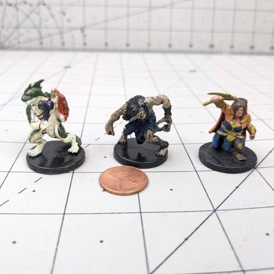 #594 DND Figures: Lizardfolk Raider, Terror Wight and Gold Dwarf Guard