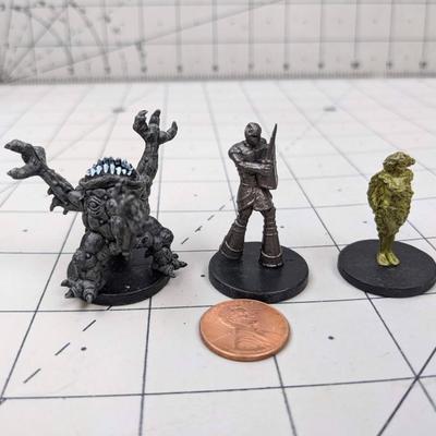 #597 DND Figures: Xorn Ravager, Infernal Armor and Dryad