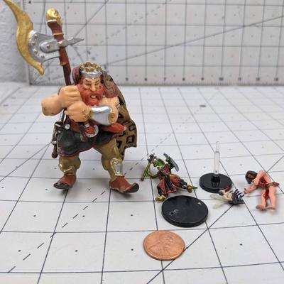 #606 DND Figures: Serpentfolk Cleric, Accuser Devil and More