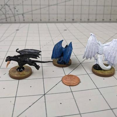 #618 DND Figures: Unmarked Dragons