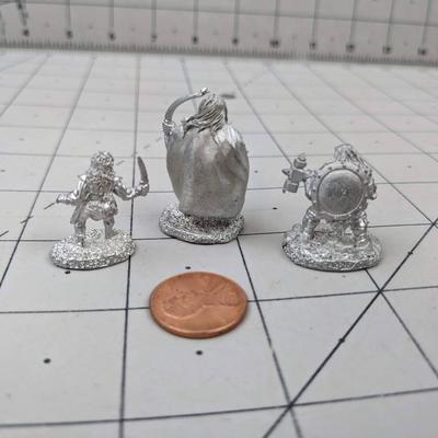 #631 DND Figures Silver Misc.