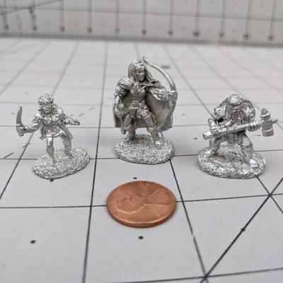 #631 DND Figures Silver Misc.