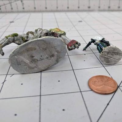 #637 Two Misc. DND Figures