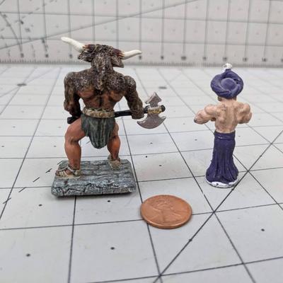 #642 Minotar With Axe and Genie
