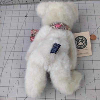 #701 Bodys Bears "Felicity N' Hugs"