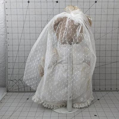 #711 Gund Bride Bear Collector's Edition