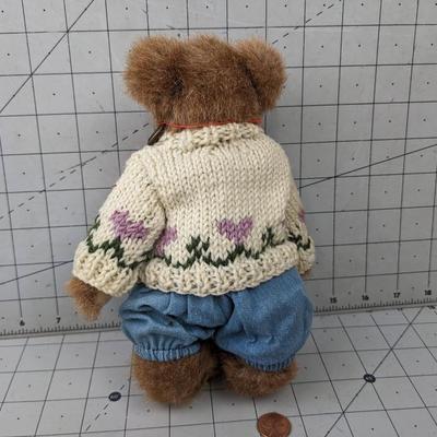 #738 Vintage Boyd's Bears With Heart Sweater