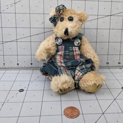 #760 Boyd's Bear In Dress and Bow