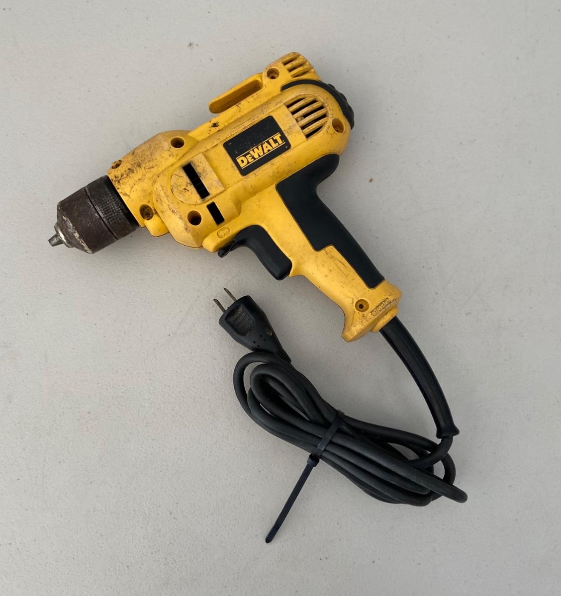 DEWALT DWD115 VSR CORDED DRILL, 3/8” CHUCK