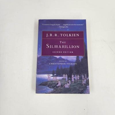 THE SILMARILLION BY JRR TOLKIEN 2ND EDITION PAPERBACK BOOK