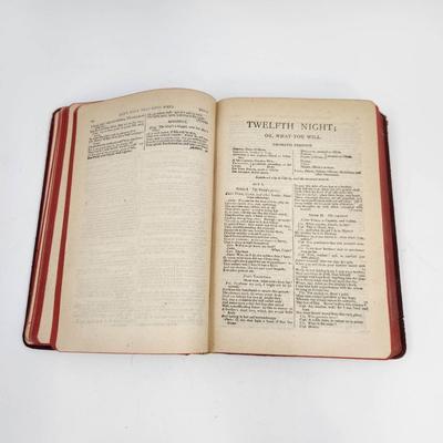 EARLY 1900S SOFT LEATHER BOUND SHAKESPEARE BOOK