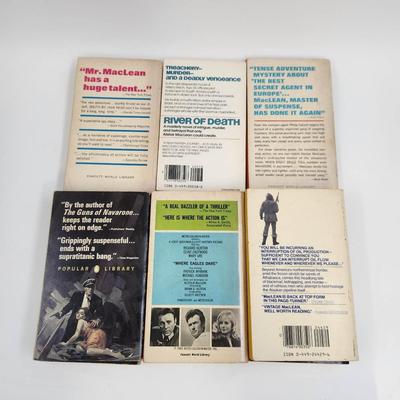 15 PAPERBACK BOOKS BY AUTHOR ALISTAIR MACLEAN
