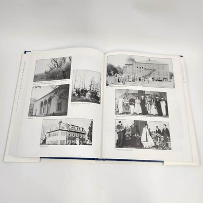 1997 WASHBURN THROUGH THE YEARS HARDBACK BOOK