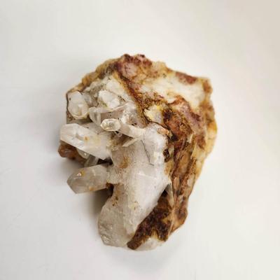 BEAUTIFUL LARGE SPECIMAN ARKANSAS CRYSTAL QUARTZ