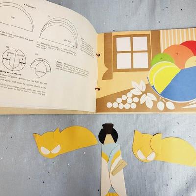 1972 SUNNY ORIGAMI SOFTBACK BOOK