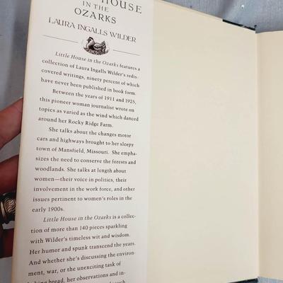 LAURA INGALLS WILDER SOFTBACK & HARDBACK BOOK BUNDLE
